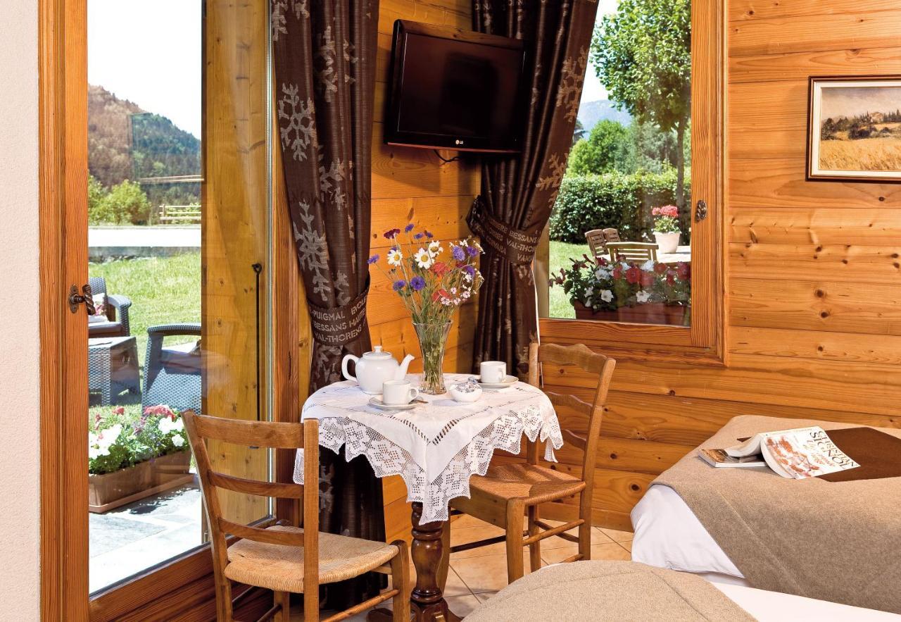 La Passerelle Chambre Au Calme Proche La Clusaz Et Grand Bornand 圣简德斯科特 外观 照片